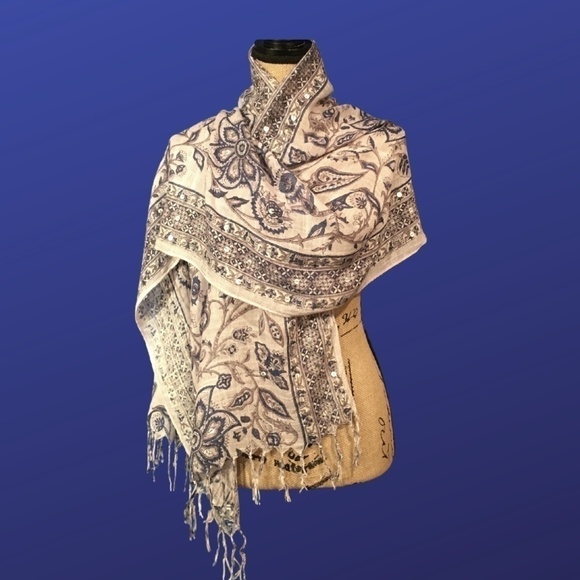 Unbranded Accessories - UNBRANDED Shawl Wrap Scarf, 3” Knotted Fringe, BLUE/GRAY FLORAL, Pre-owned, EUC